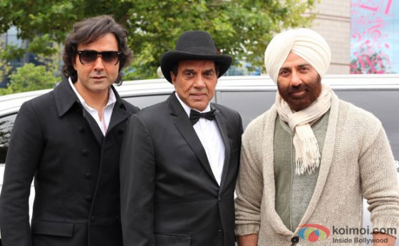 Bobby Deol, Dharmendra and Sunny Deol on the sets of Yamla Pagla Deewana 2