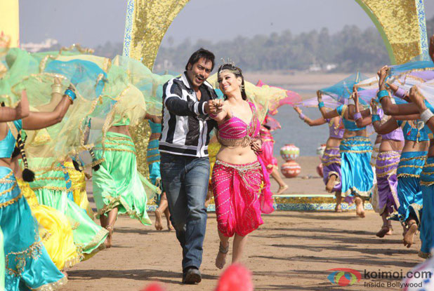 Still from Himmatwala Movie
