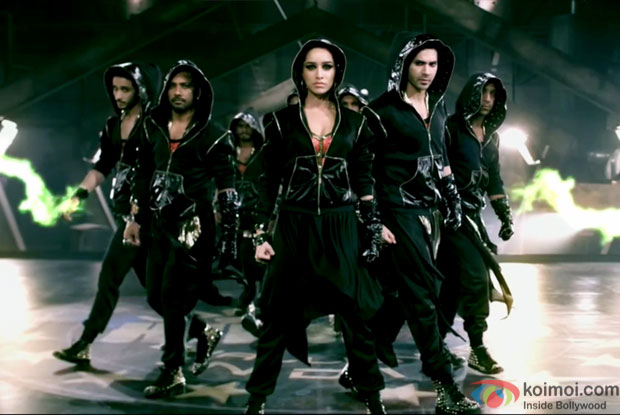 Shraddha Kapoor and Varun Dhawan in a still from movie 'ABCD 2'