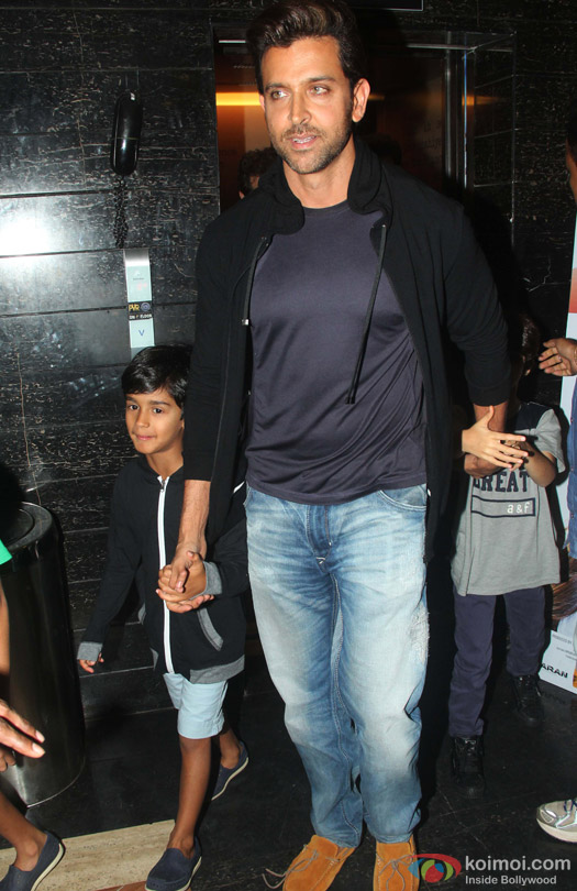 Hrithik Roshan Snapped With His Kids