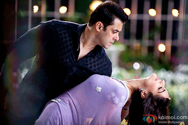 Salman Khan and Sonam Kapoor in a still from 'Prem Ratan Dhan Payo'