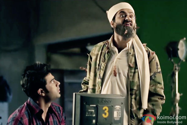 Manish Paul in a still fromTere Bin Laden : Dead or Alive