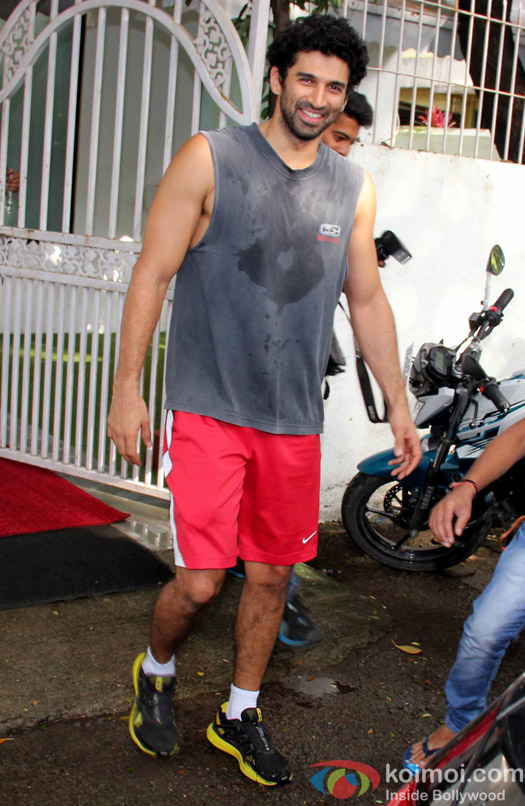 Aditya Roy Kapur spotted at Bandra