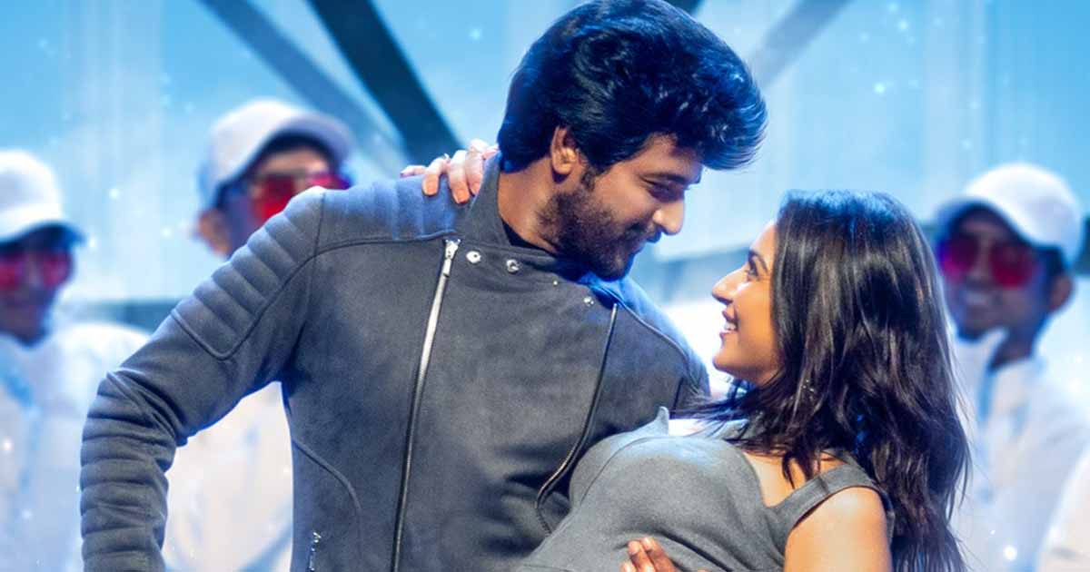 Ayalaan Movie Review